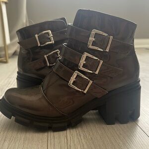 Milo Chunky Platform Ankle Boots – 100% Mexican Brand – Size 8